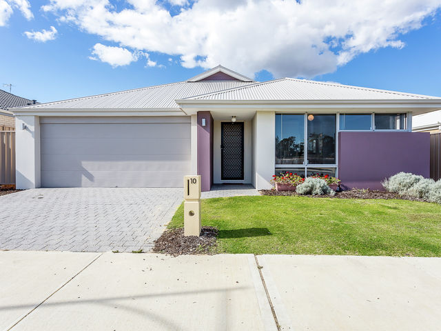 10 Persian Grove Karnup
