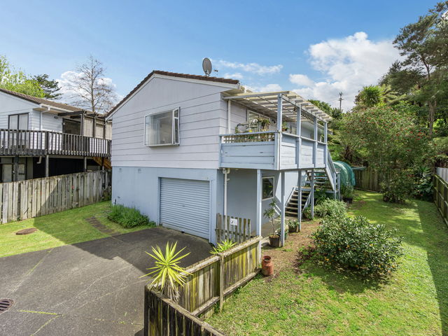 2/15a Heathglen Place Glenfield