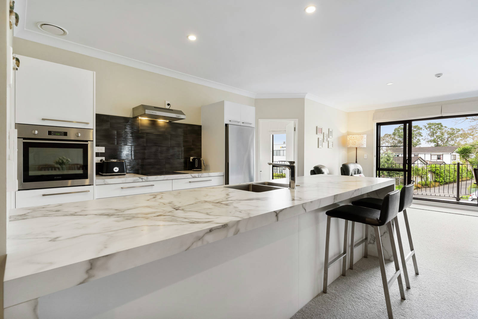 5/99 Mokoia Road, Birkenhead 3 Bed Apartment Private Treaty