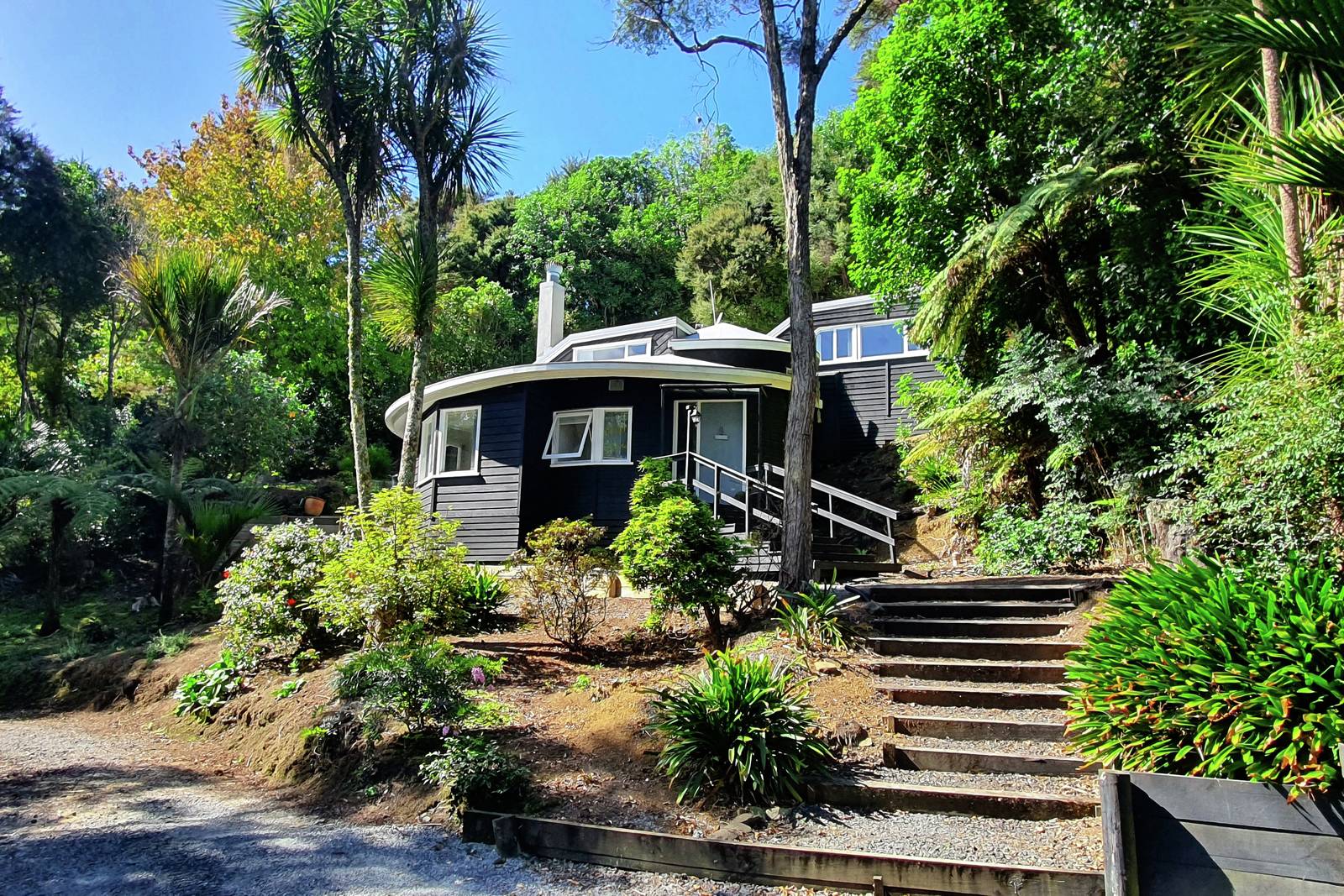 1080 Sandspit Road, Sandspit 3 Bed House For Sale