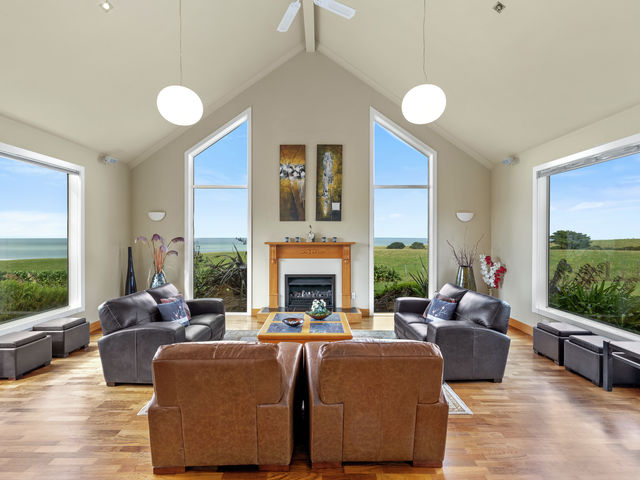 3935B Western Lake Road Ocean Beach
