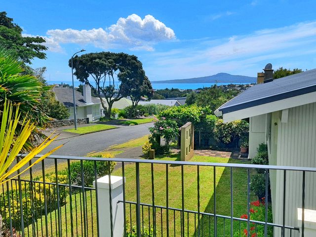 9 William Fraser Crescent St Heliers