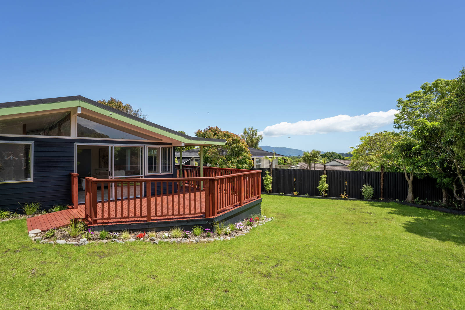 15 Ruru Street, Waikanae 3 Bed House Deadline Sale