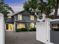 photo property thumbnail