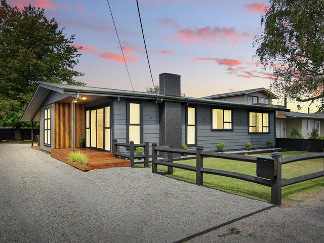 16 Oak Street Masterton