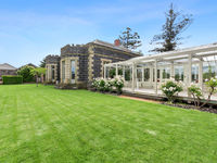 photo property thumbnail
