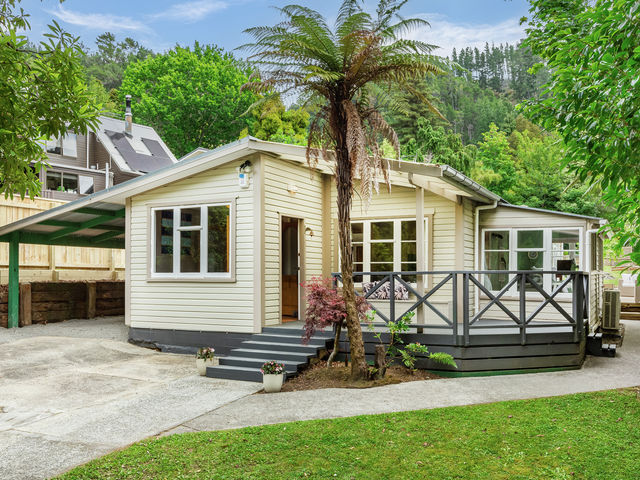 38 Jocelyn Crescent Pinehaven