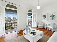 photo property thumbnail
