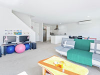 photo property thumbnail