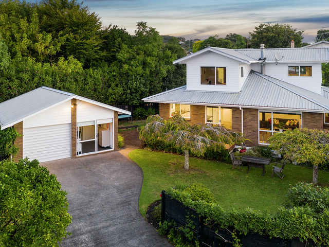 6 Burch Street Mount Albert