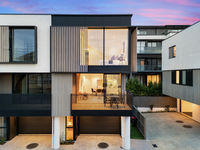 photo property thumbnail