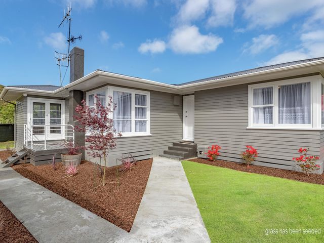 5 Willow Grove Wainuiomata