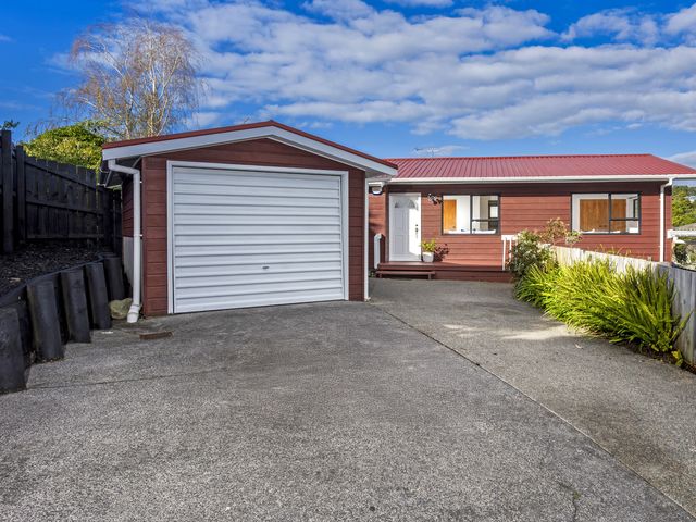 2/17 Greenvalley Rise Glenfield