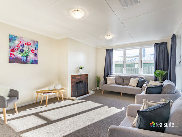 2 Dewsbury Grove Wainuiomata