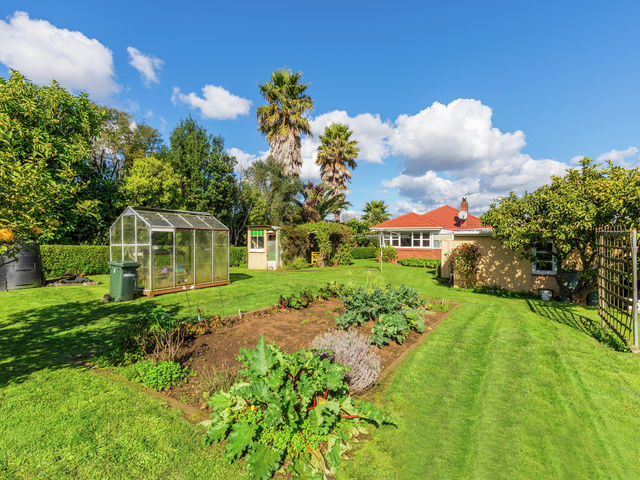 10 Camp Road Mt Wellington