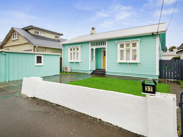 37 Plunket Avenue Petone