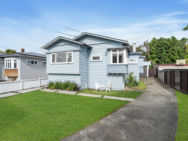 35 Seaview Terrace Mount Albert