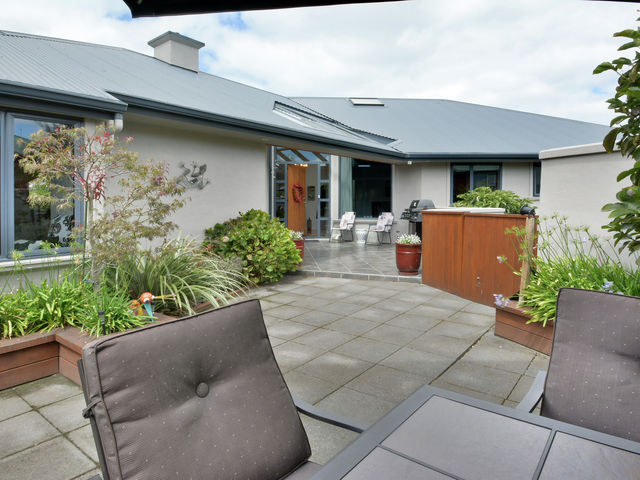 10 Sunninghurst Drive Fairfield