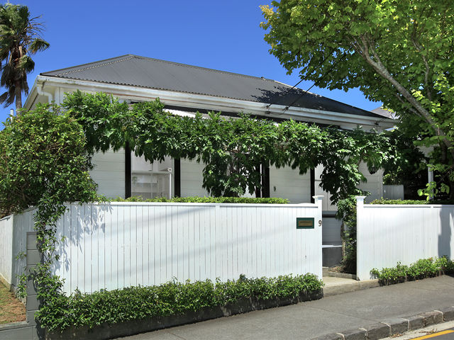 9 School Road Kingsland
