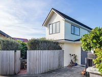 photo property thumbnail