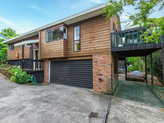 11 Kenneth Hopper Place Manly
