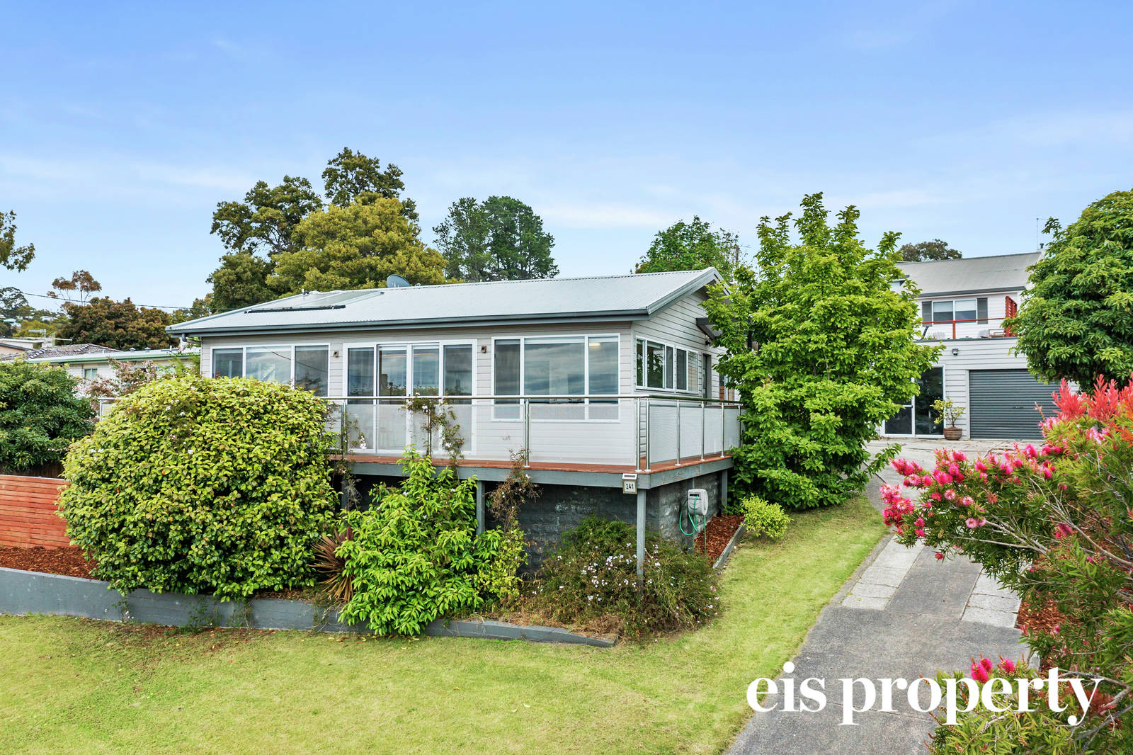 241 Roslyn Avenue, Blackmans Bay 3 Bed House For Sale