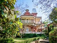 photo property thumbnail