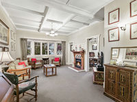 photo property thumbnail