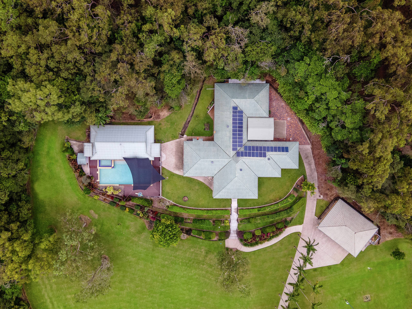 9399 Dempsey Street , Gordonvale 5 Bed Lifestyle Property For Sale