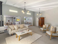 photo property thumbnail