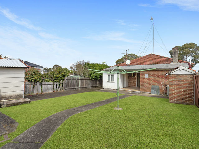 1 Warner Street Gladesville