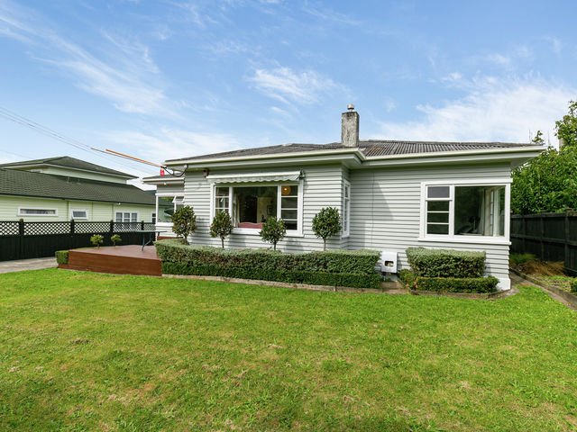23 Ngatitoa Street Tawa