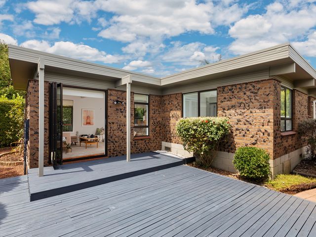 2/11A Rimu Road Mangere Bridge