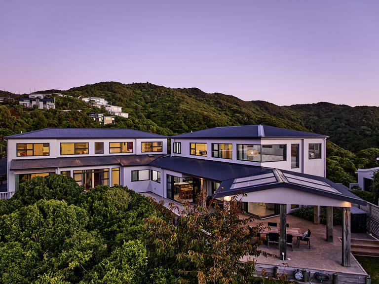 4 Caughley Grove Karori