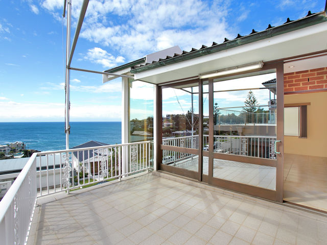 8 Mermaid Avenue Maroubra