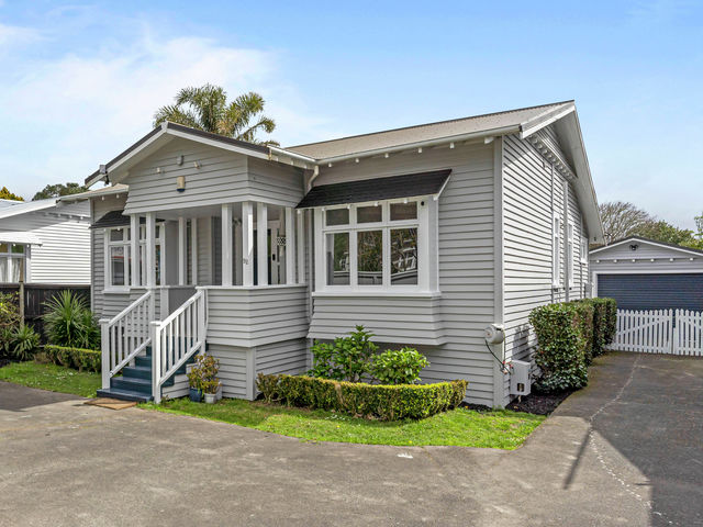 52 Woodward Road Mount Albert