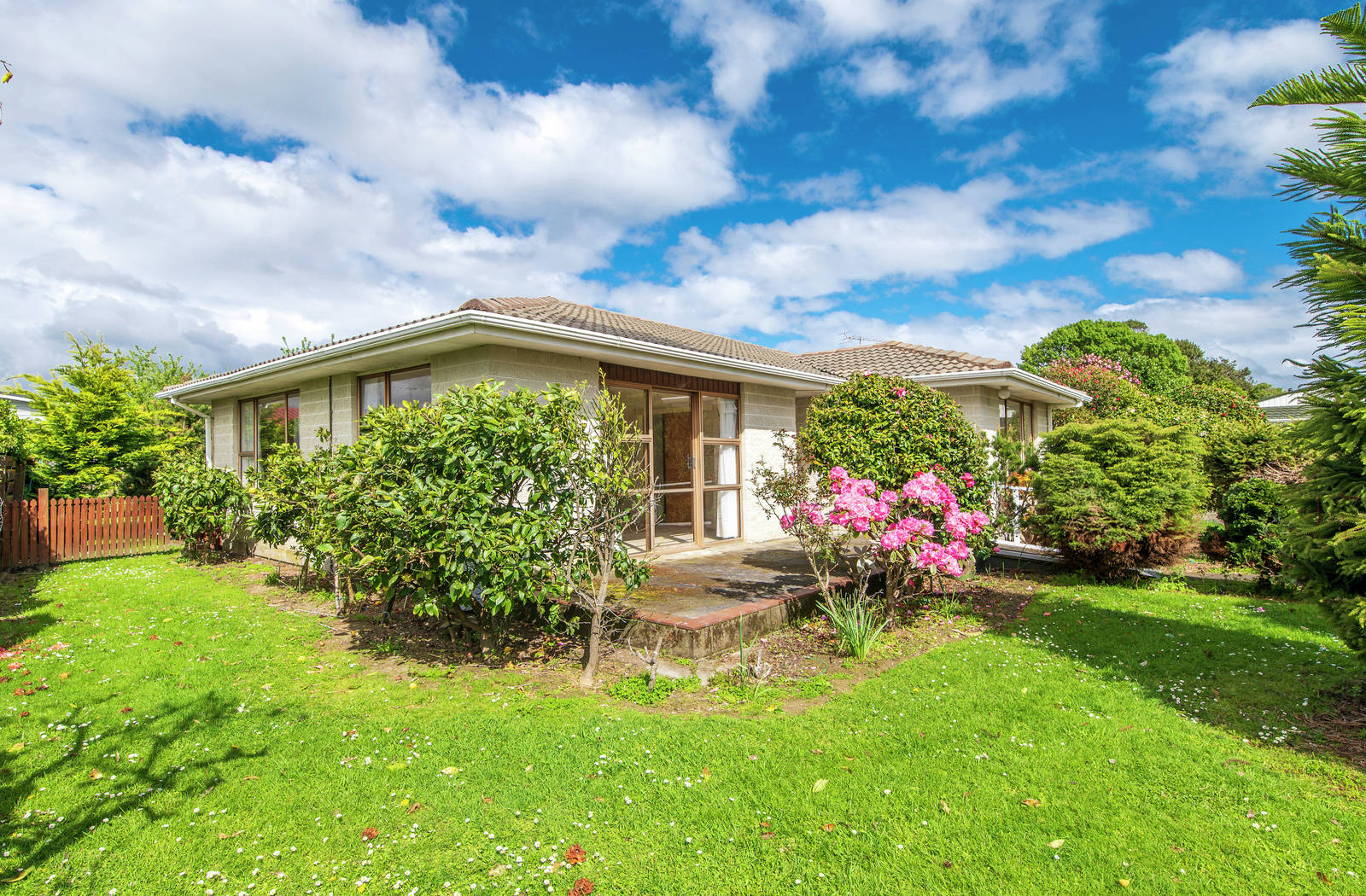 23 Knights Grove, Otaki 3 Bed House Sale by Tender