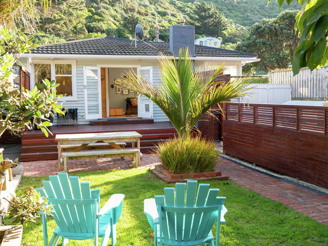 82 Happy Valley Road Owhiro Bay