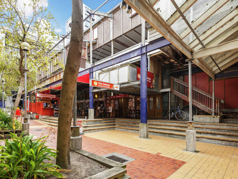222/6 Left Bank Te Aro