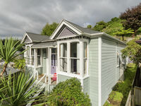 photo property thumbnail