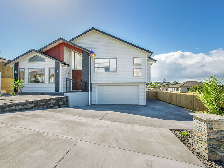 8 Colliston Rise Pinehill