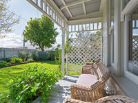 photo property thumbnail
