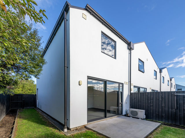 12/24 Percy Street Phillipstown