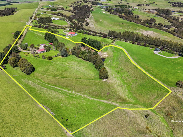 121 Southdown Drive Martinborough