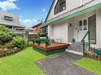 photo property thumbnail