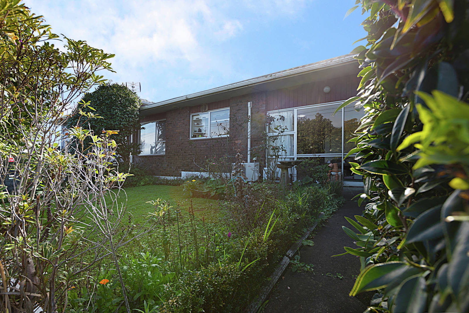 1/76 Arthur Street, Onehunga 2 Bed Unit Auction