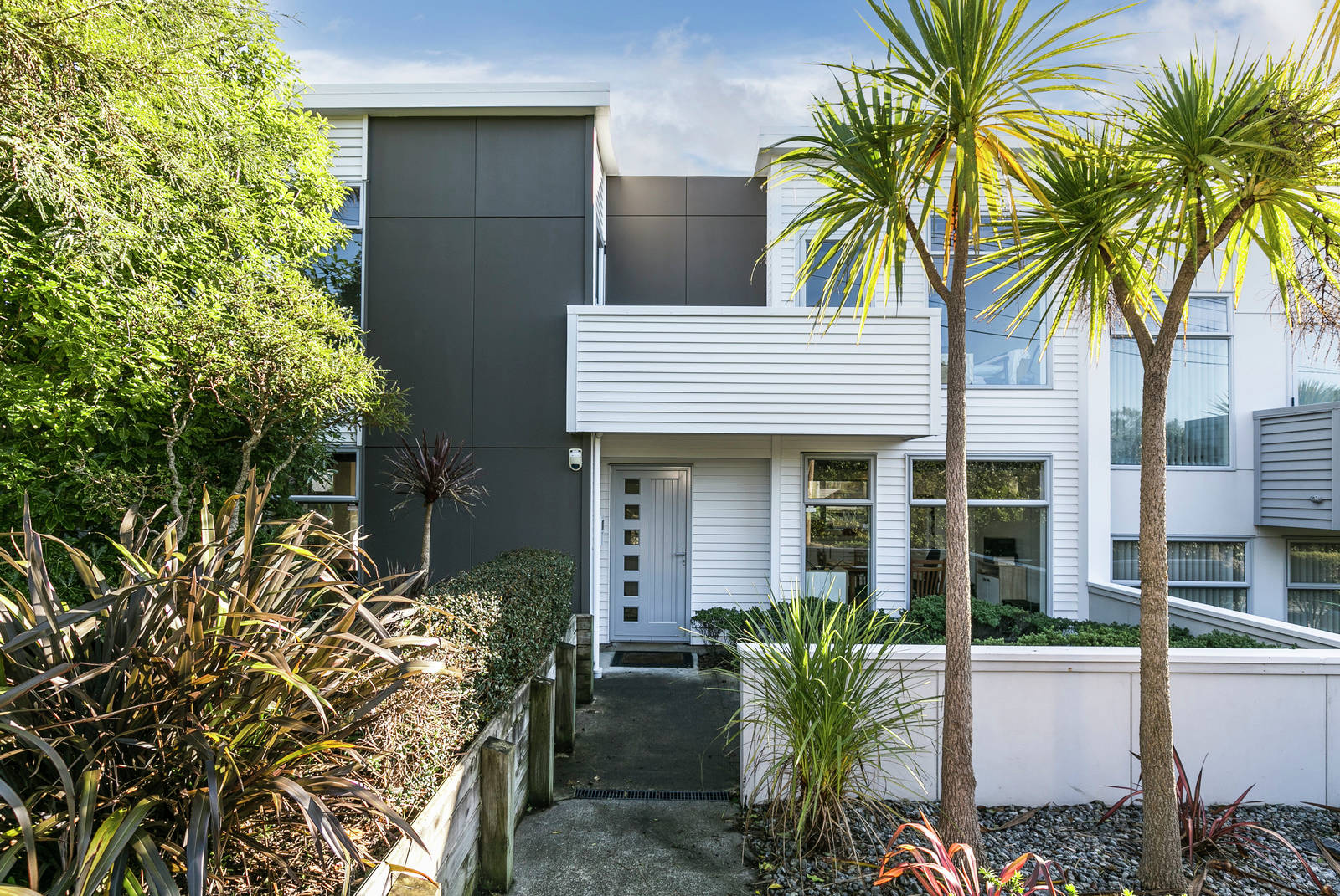 52a Tarawera Road, Johnsonville 2 Bed House For Sale