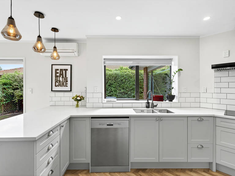 4 Hyatt Grove Greenmeadows