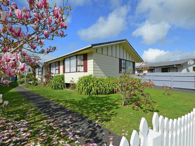 98  Totara Park Road Totara Park 