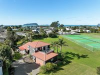 photo property thumbnail